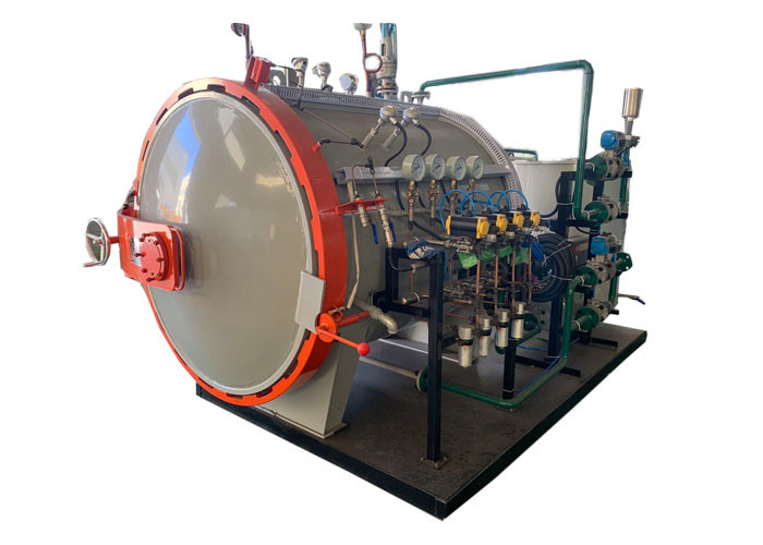 Air Cooling Rubber Curing Process Autoclave With PLC Control And Foam Insulation